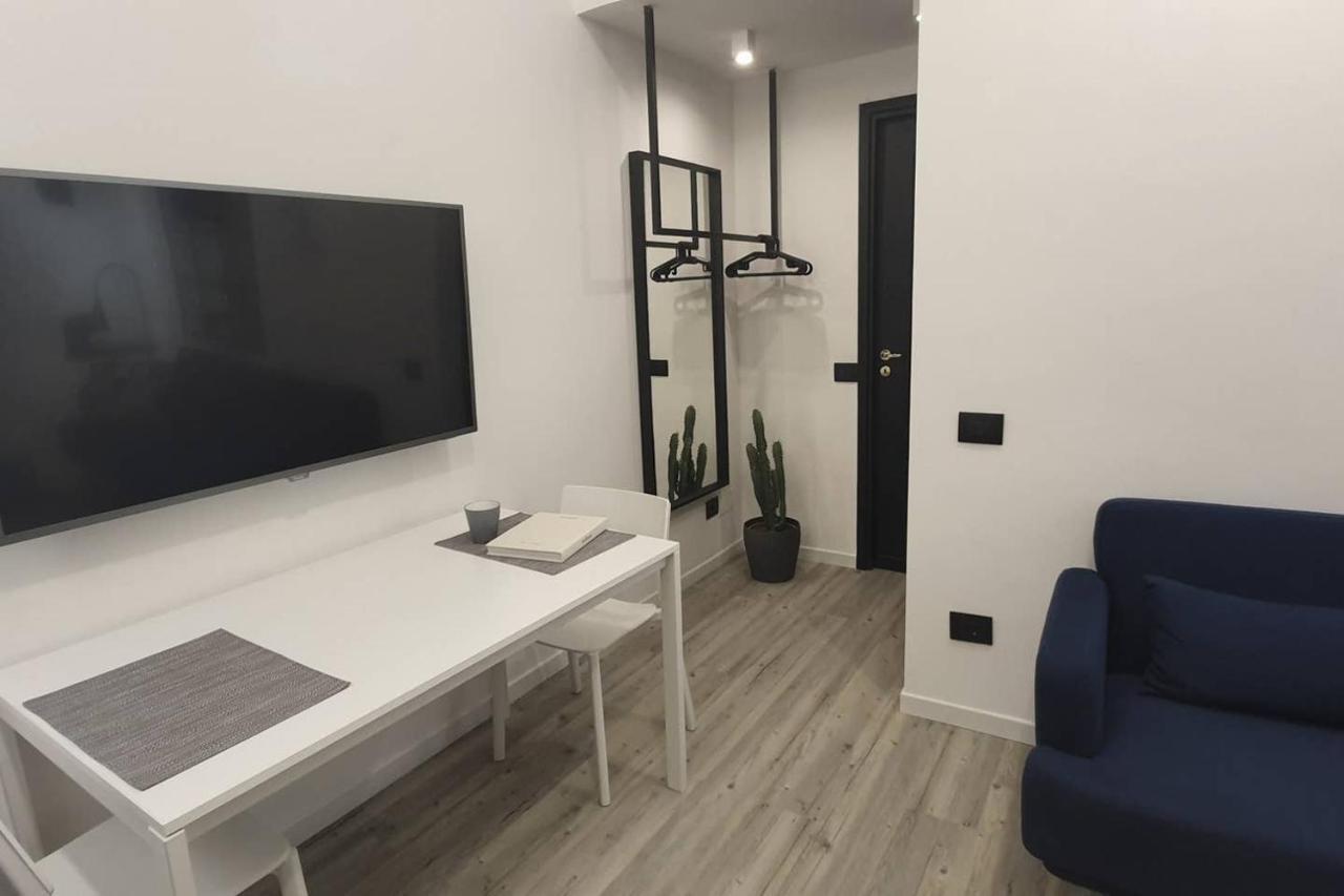 Joivy Heart Of The City 1 Bed Apt Near Castle Belvedere Genova Kültér fotó